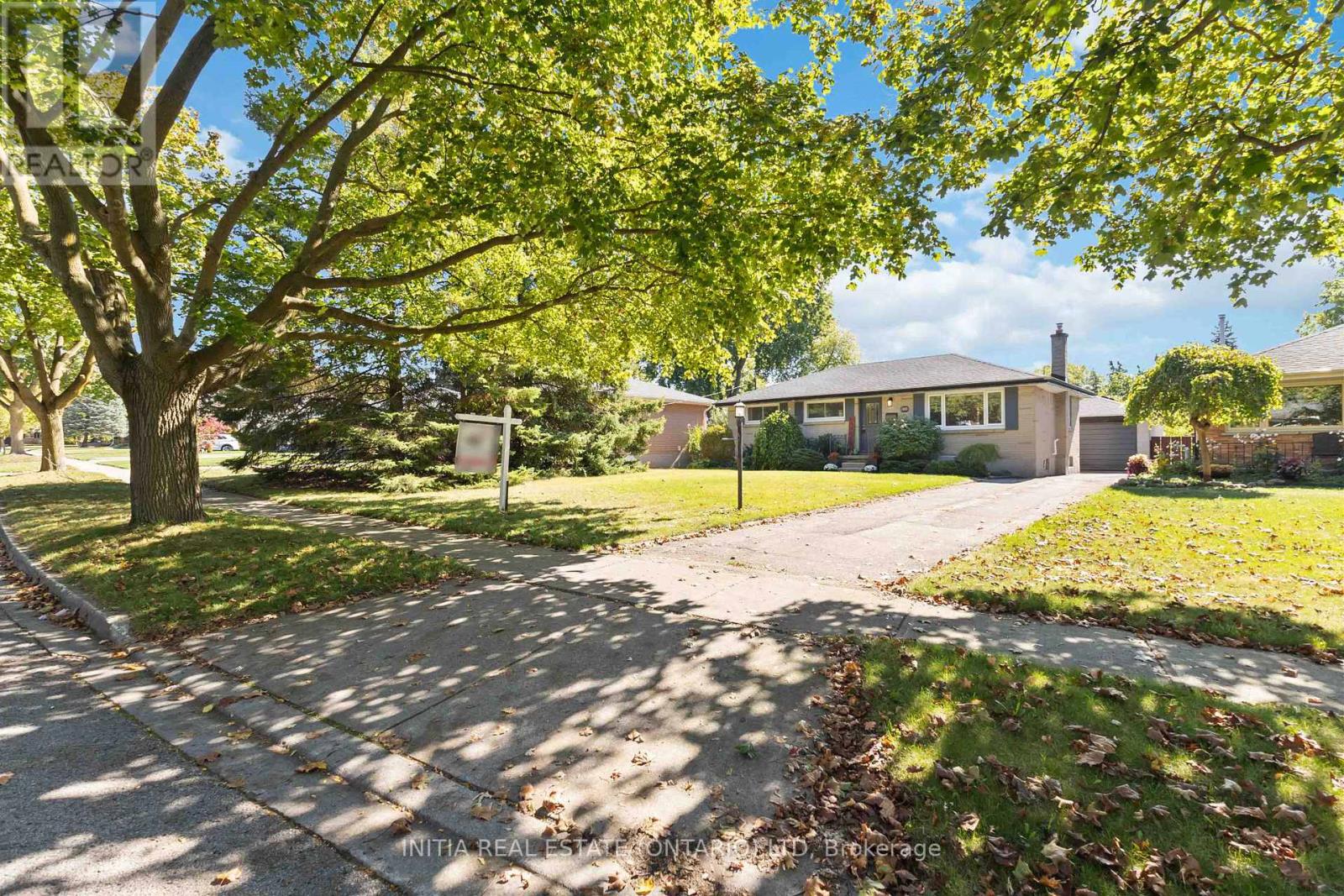 1803 Whitehall Dr, London, ON N5W 1Z2