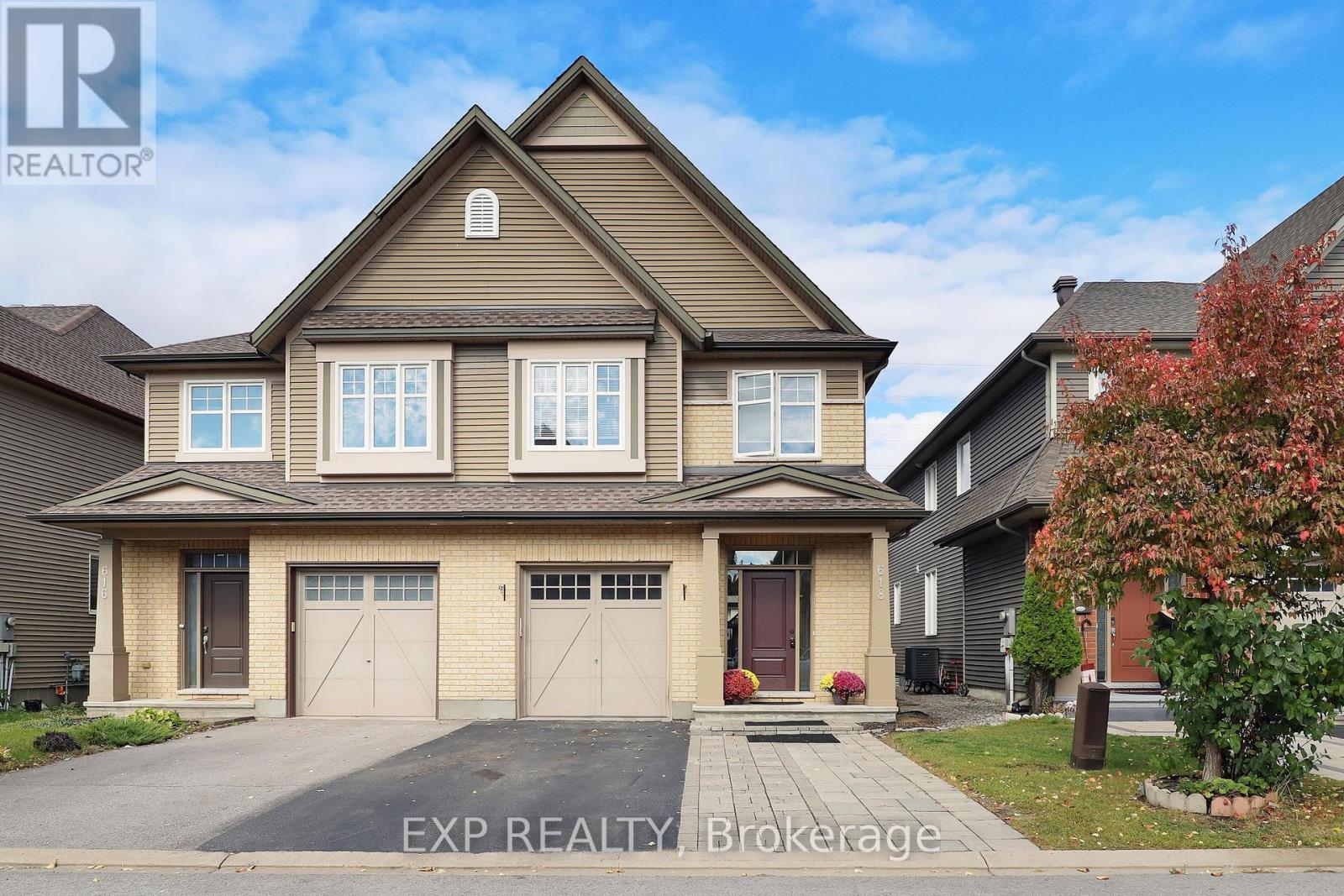 618 Moorpark Ave N, Ottawa, ON K2M 0B6