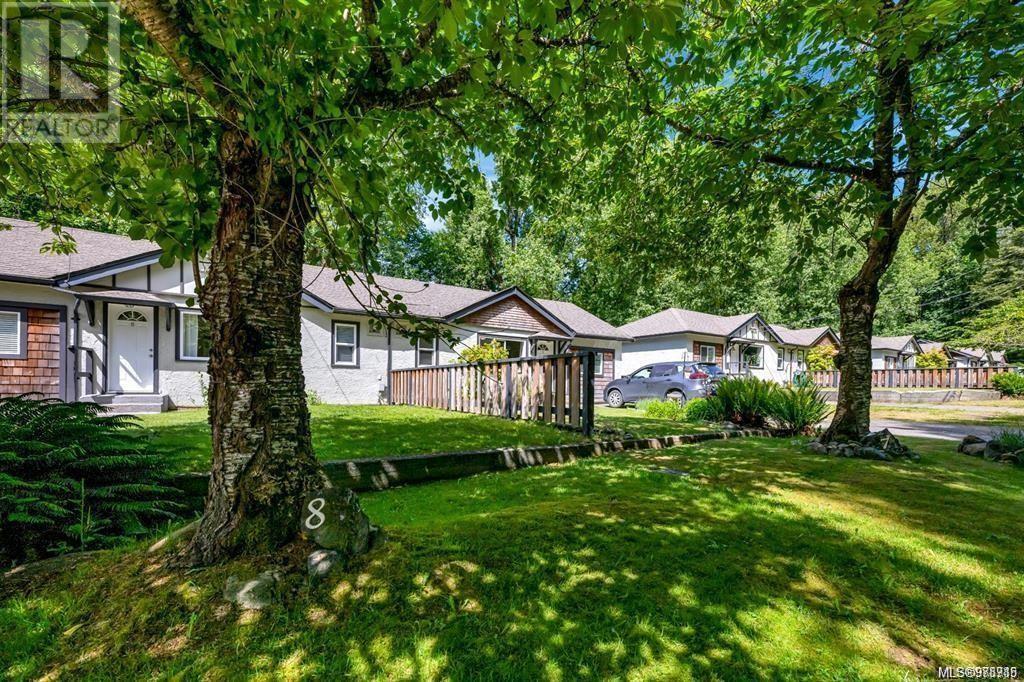 8033 Greendale Rd, Lake Cowichan, BC V0R 2G0