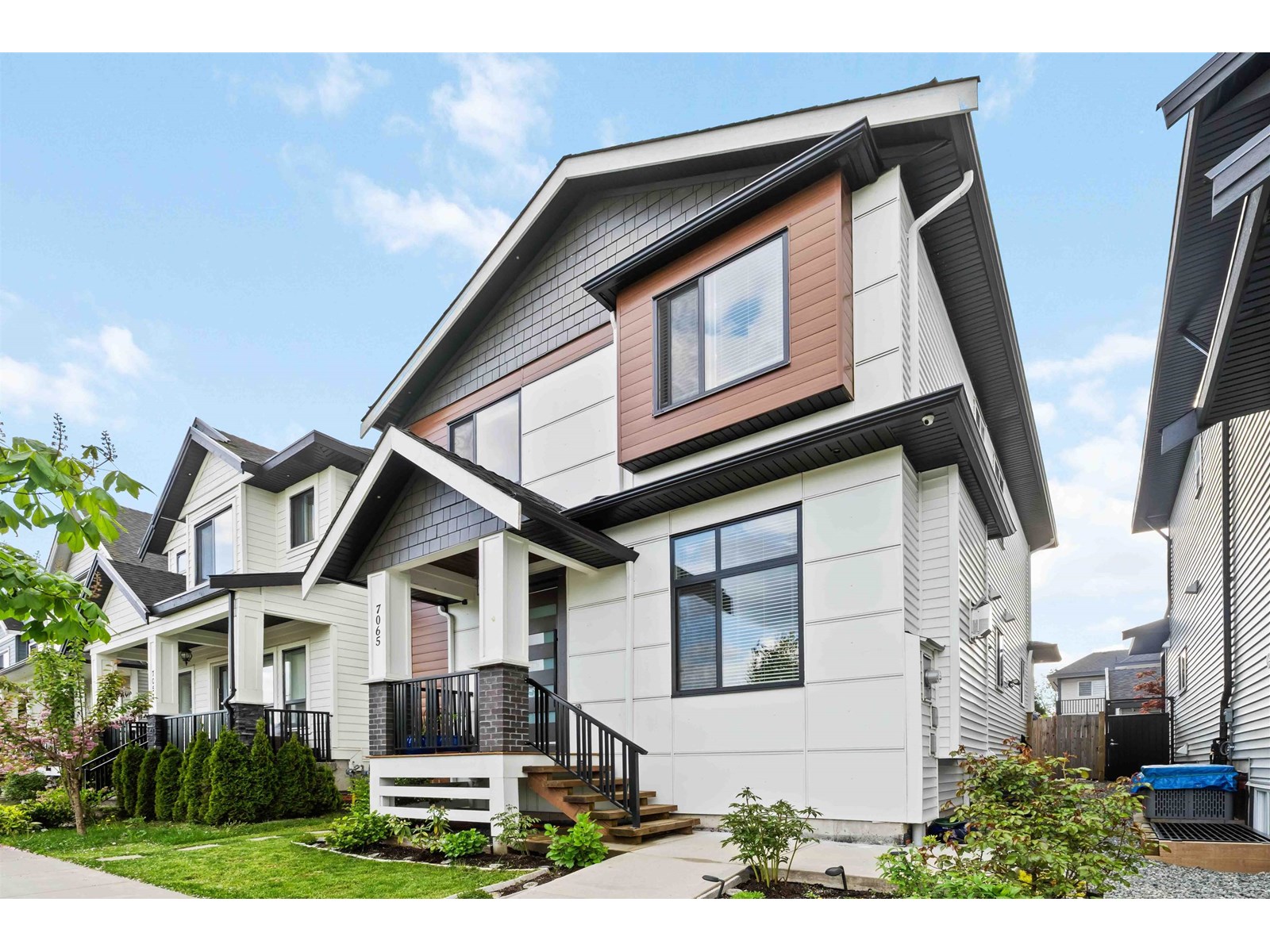 194 Street Unit 7065 #a, Surrey, BC V4N 1N2