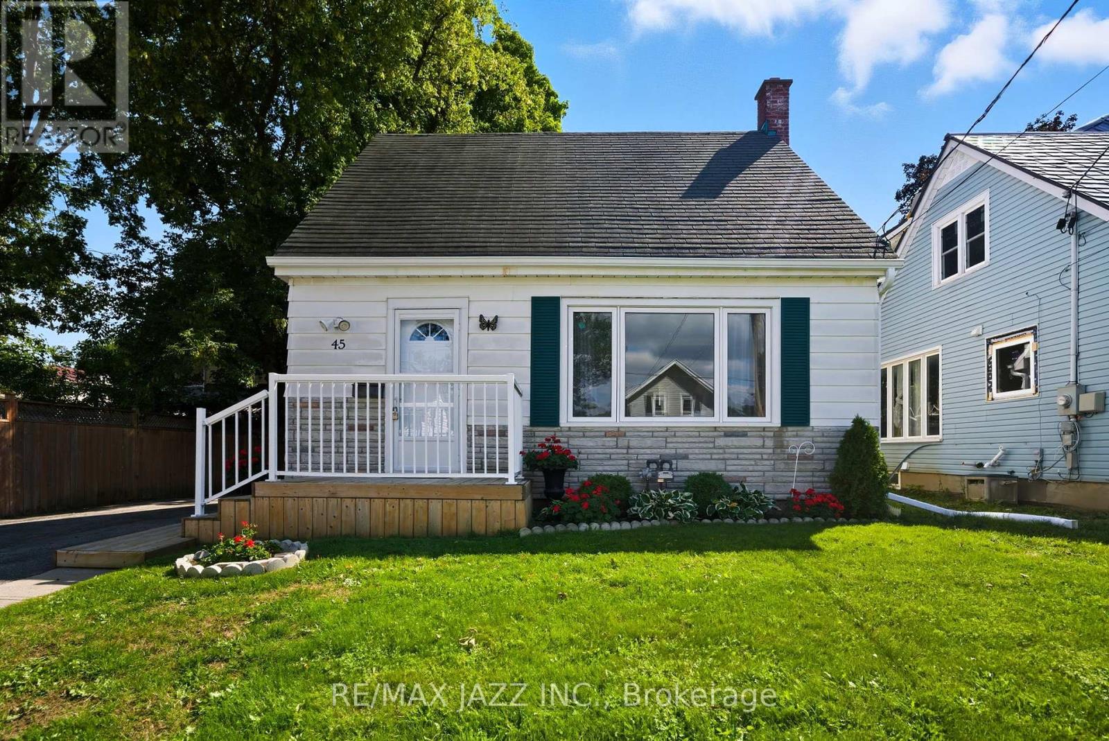 45 Kent St E, Kawartha Lakes Lindsay, ON K9V 2C4