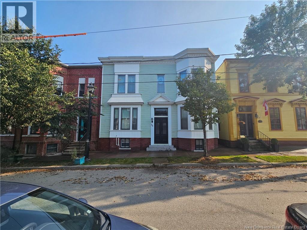38 Orange St, Saint John, NB E2L 1M1