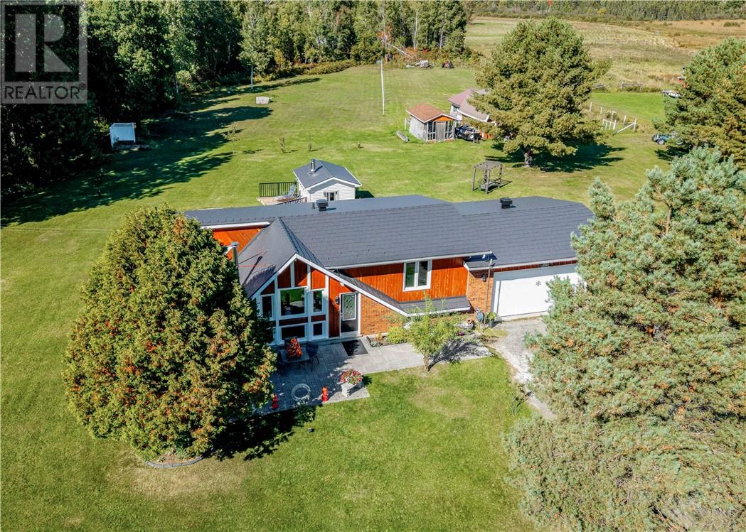 5244 Dupuis Dr, Hanmer, ON P3P 0B3