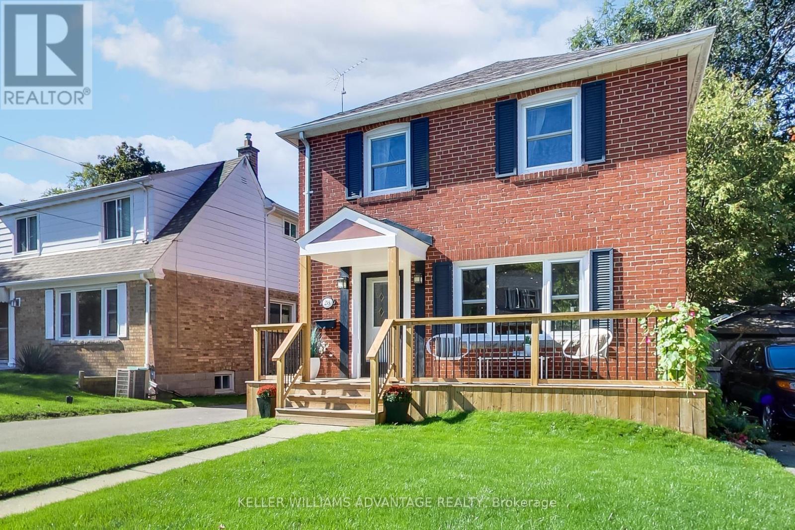 28 Avalon Blvd, Toronto Birchcliffe-cliffside, ON M1N 3J2
