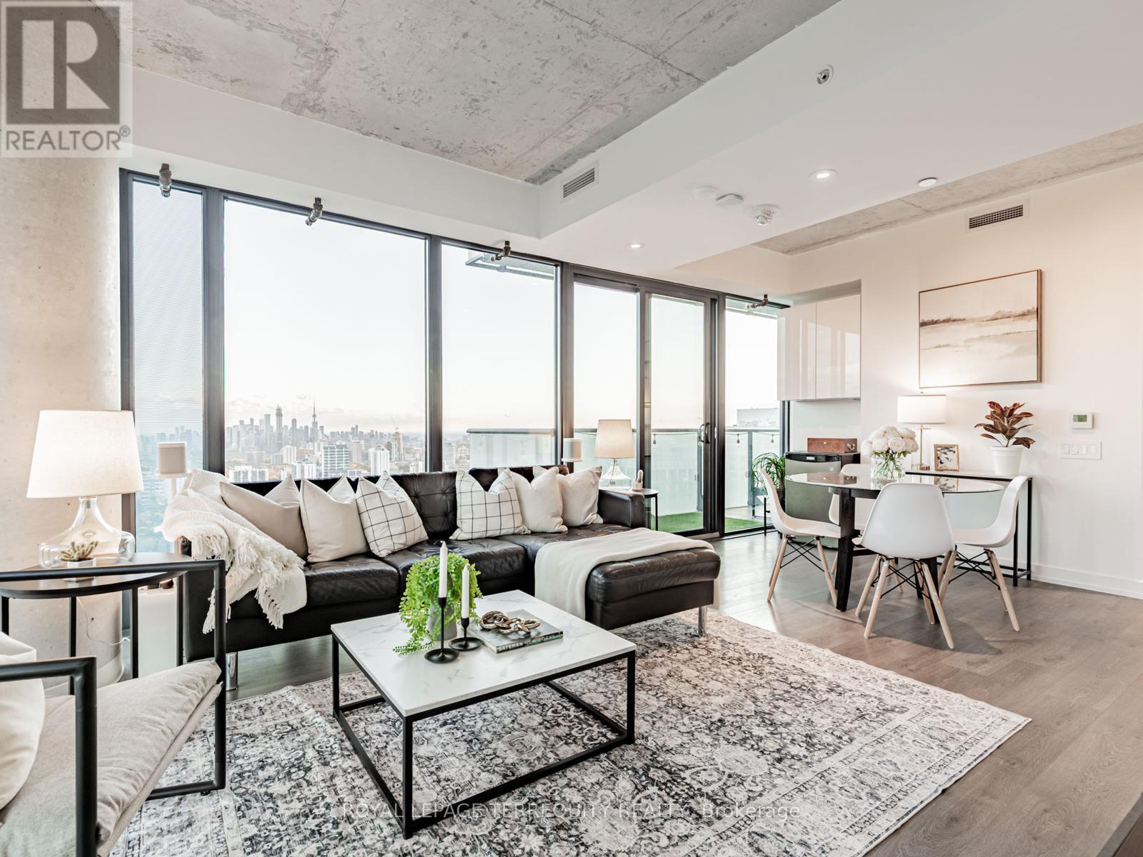 4209 161 Roehampton Ave, Toronto, ON M4P 0C8