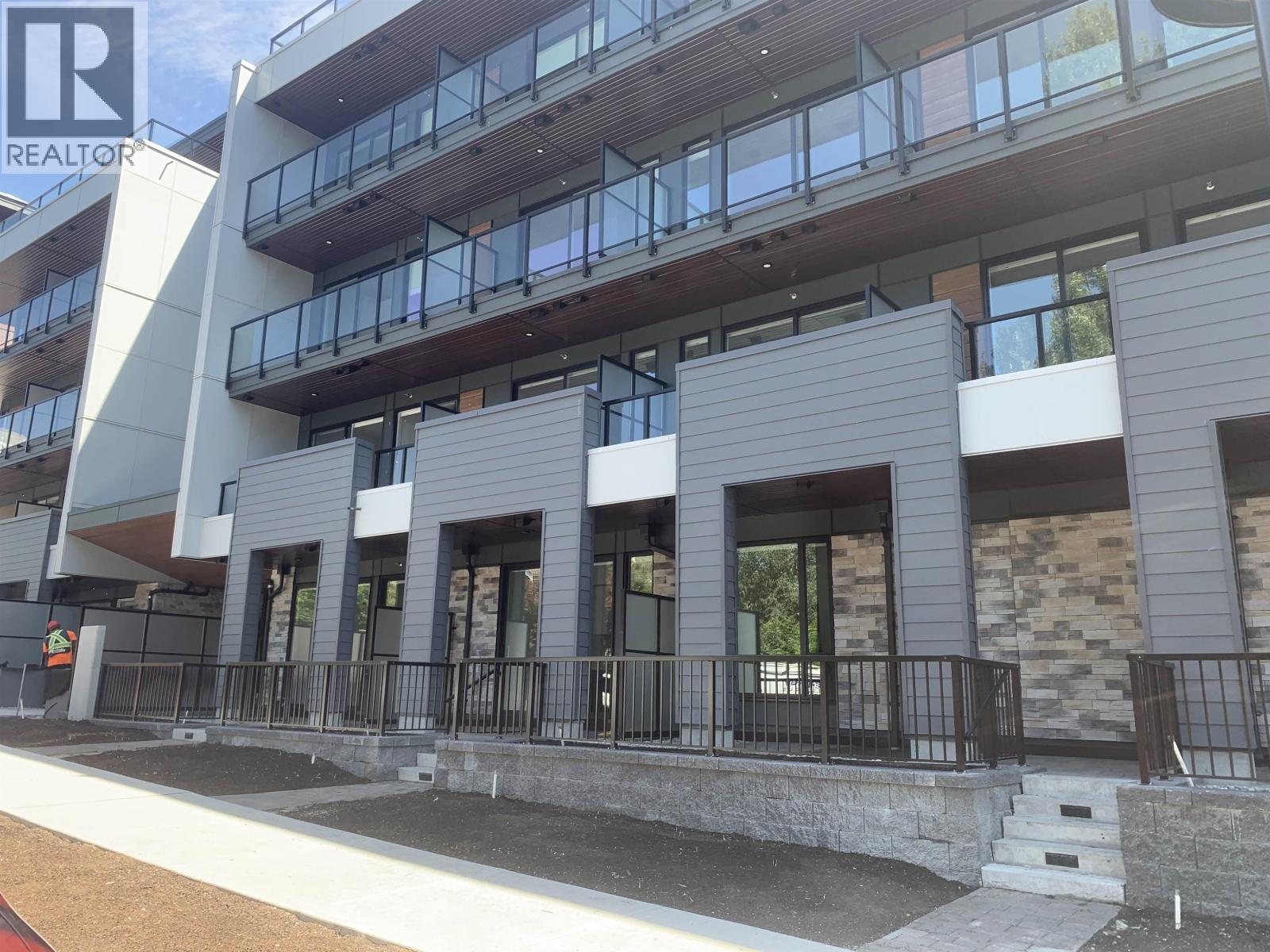 375 Clayton Street Unit 203, Coquitlam, BC V3K 0J9