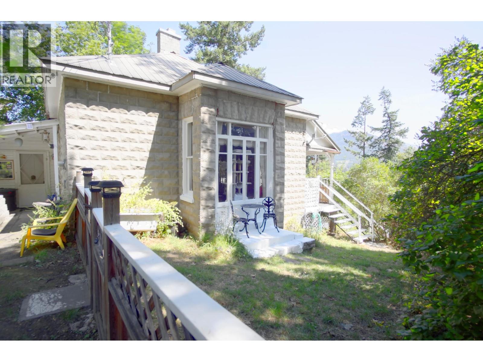 117 Cliffview Dr, Enderby, BC V0E 1V1