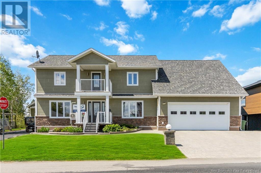 380 Front St, Grand Falls, NB E3Z 2S6
