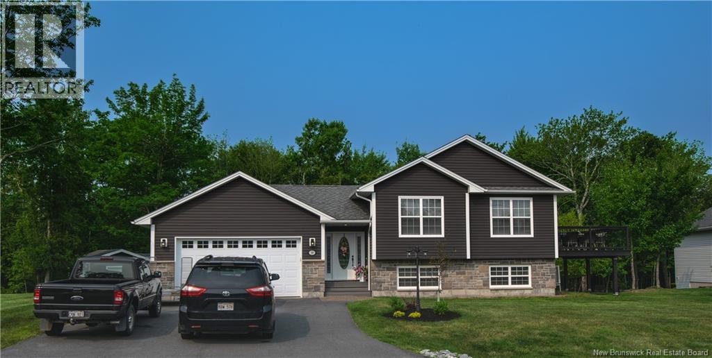 19 Perry Ct, Quispamsis, NB E2G 0K7