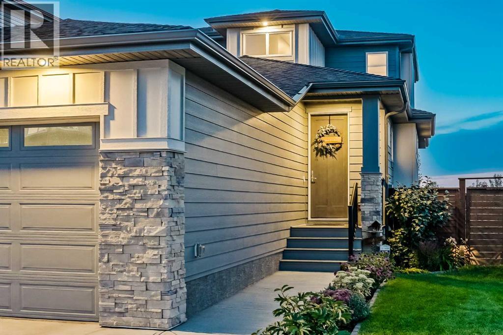 60 Walcrest Hl SE, Calgary, AB T2X 4V9