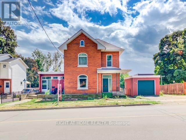 79 Queen St, Clarington, ON L1C 1M5