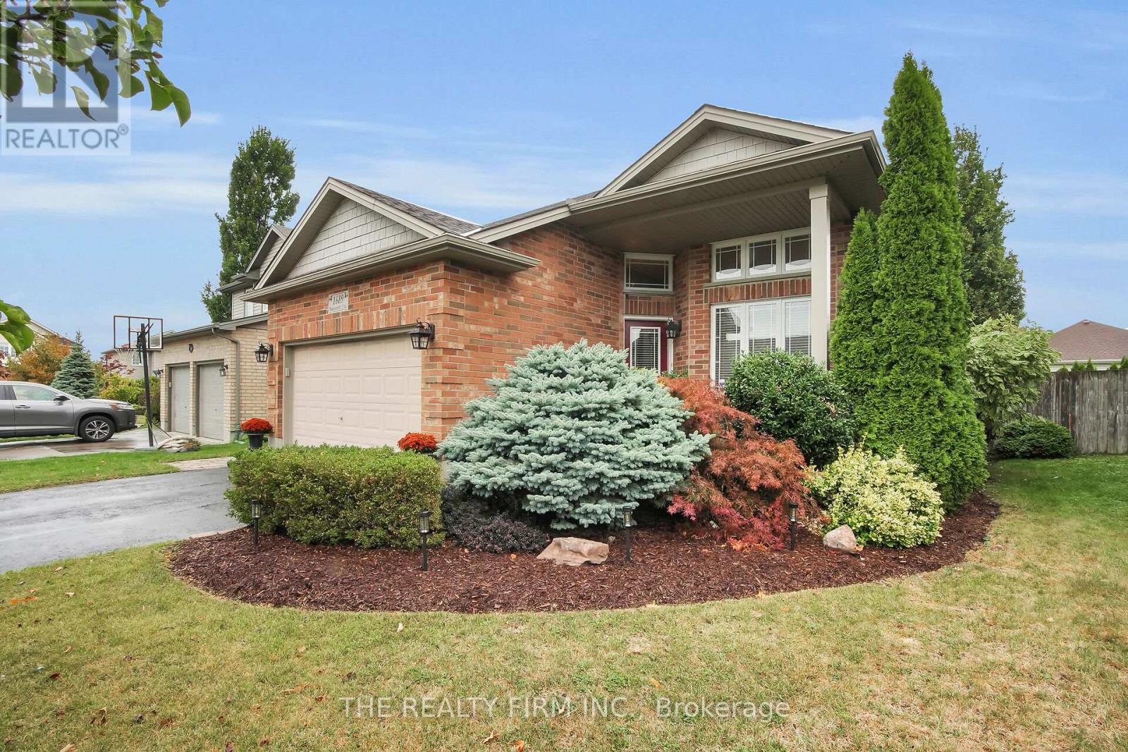 1689 Bayswater Cres, London, ON N6G 5N7
