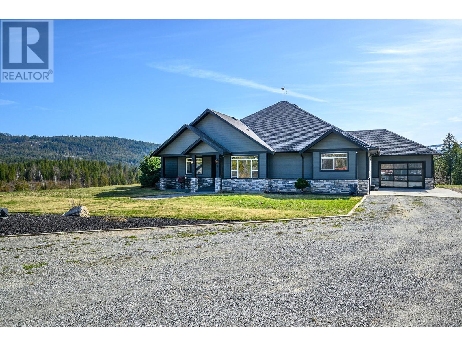 1050 Mallory Rd, Enderby, BC V4Y 4H7