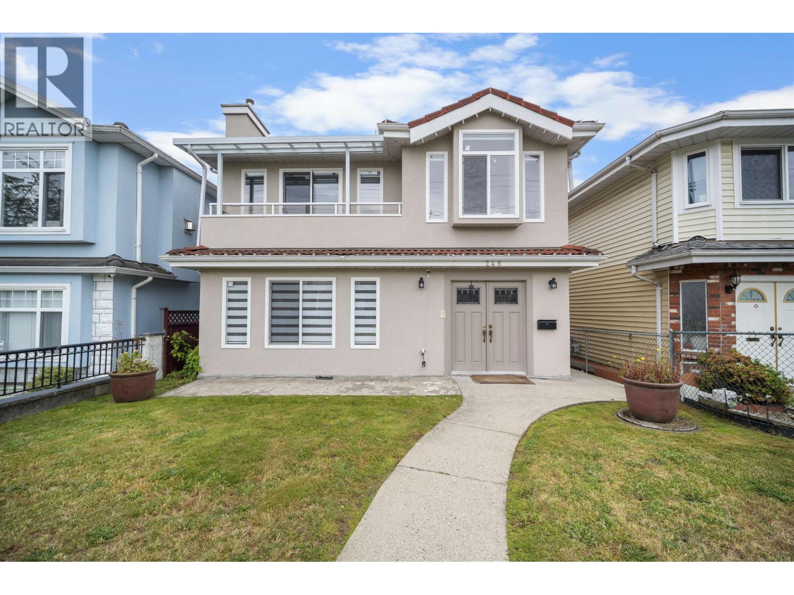 248 E 59th Ave, Vancouver, BC V5X 1X9