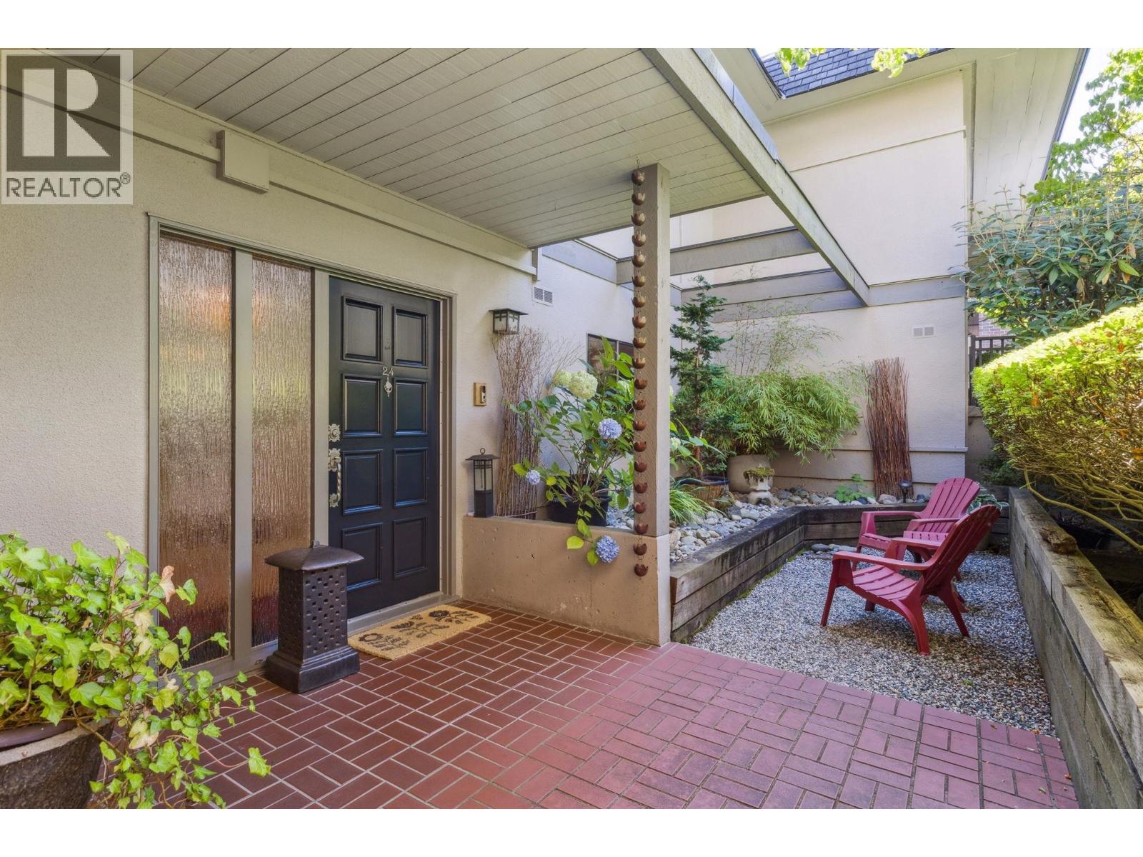 2214 Folkestone Way Unit 24, West Vancouver, BC V7S 2X7