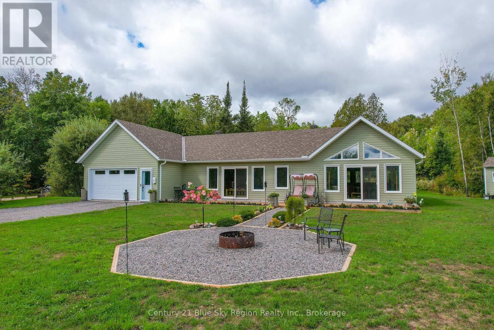398 Mallard Haven Rd, Chisholm, ON P0H 1B0