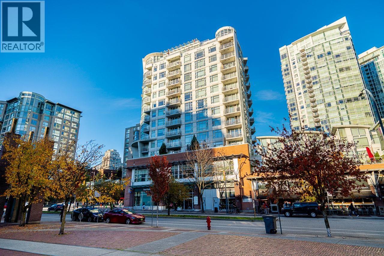 189 Davie Street Unit 906, Vancouver, BC V6Z 2X9