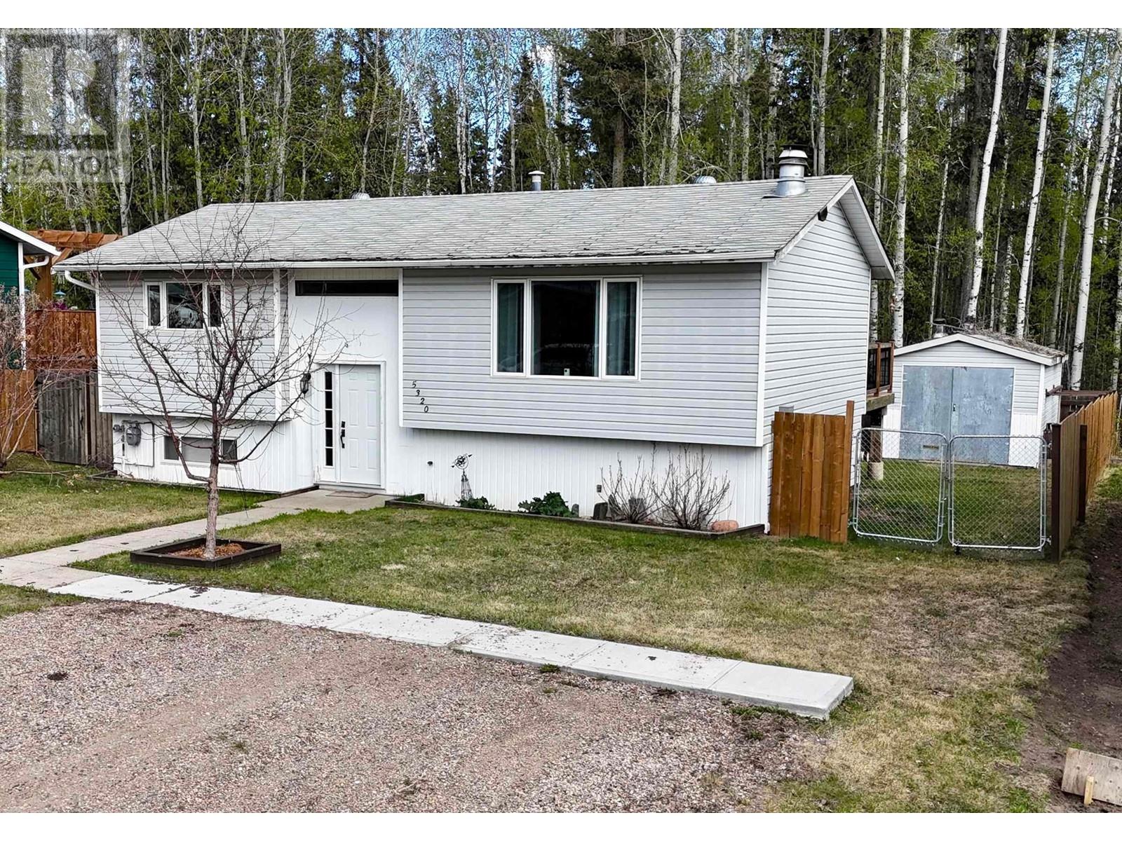5320 Tamarack Cres, Fort Nelson, BC V0C 1R0