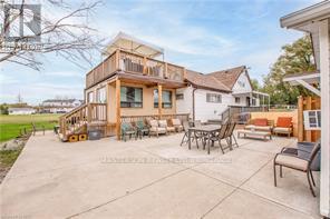 9208 Lundys Ln, Niagara Falls, ON L2H 0T5