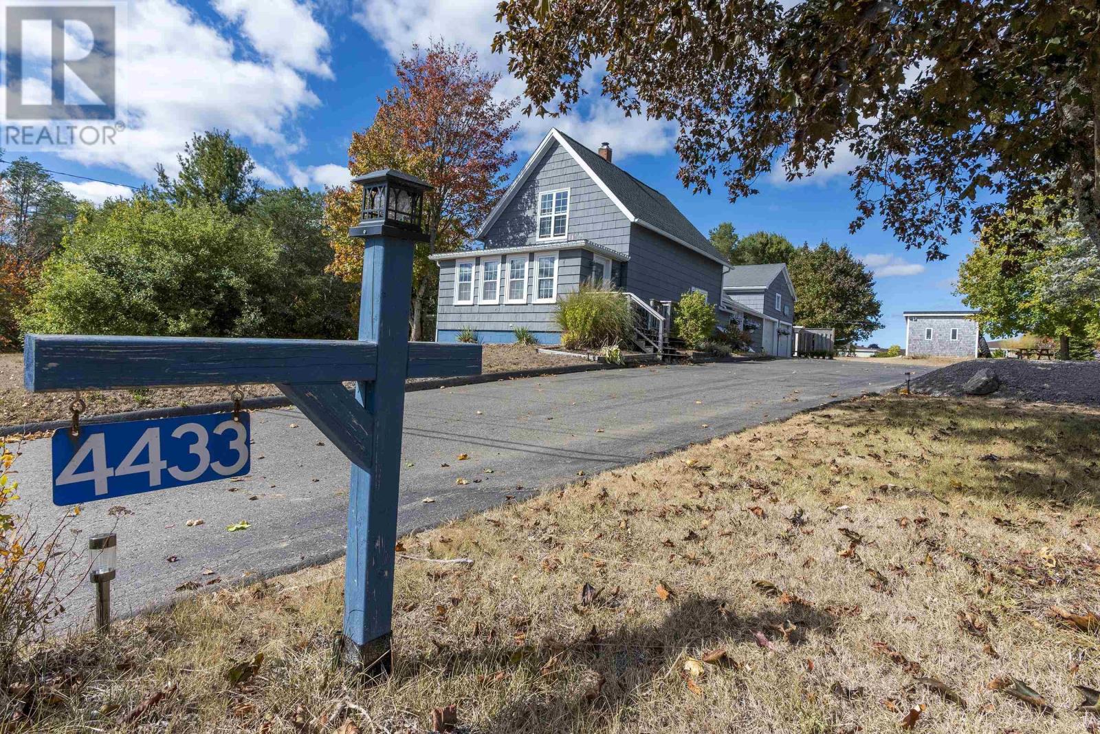 4433 Highway 1, Berwick, NS B0P 1E0