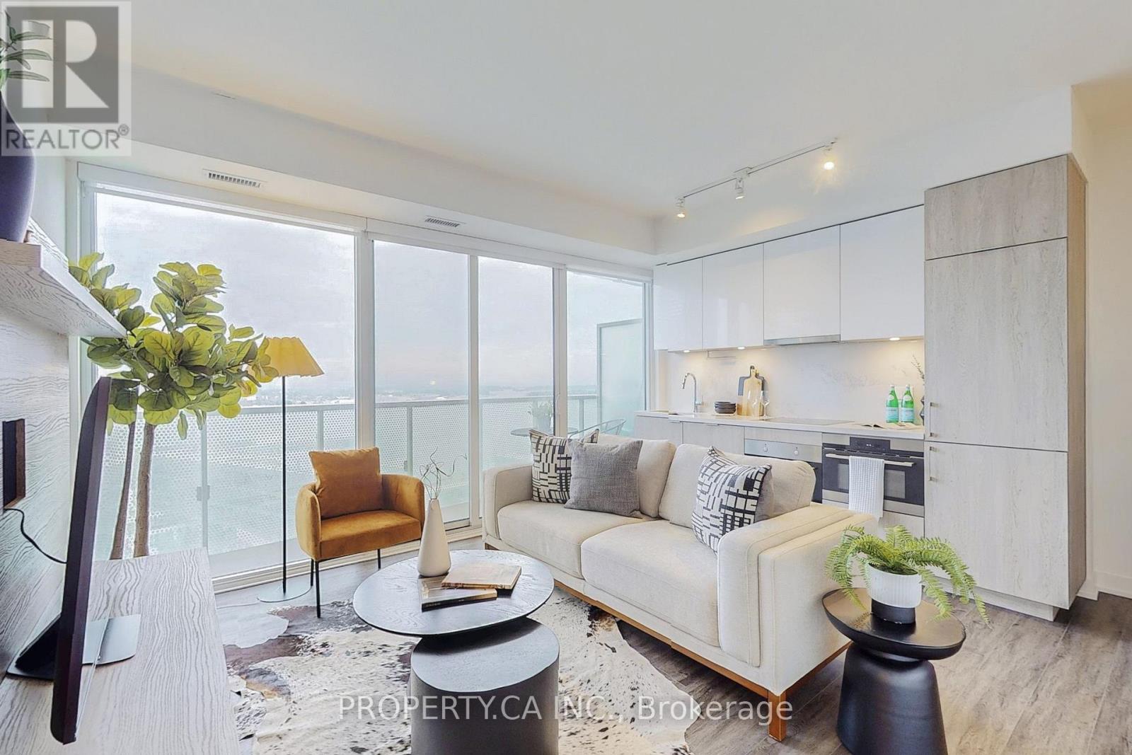 2209 15 Queens Quay E, Toronto, ON M5E 0C5
