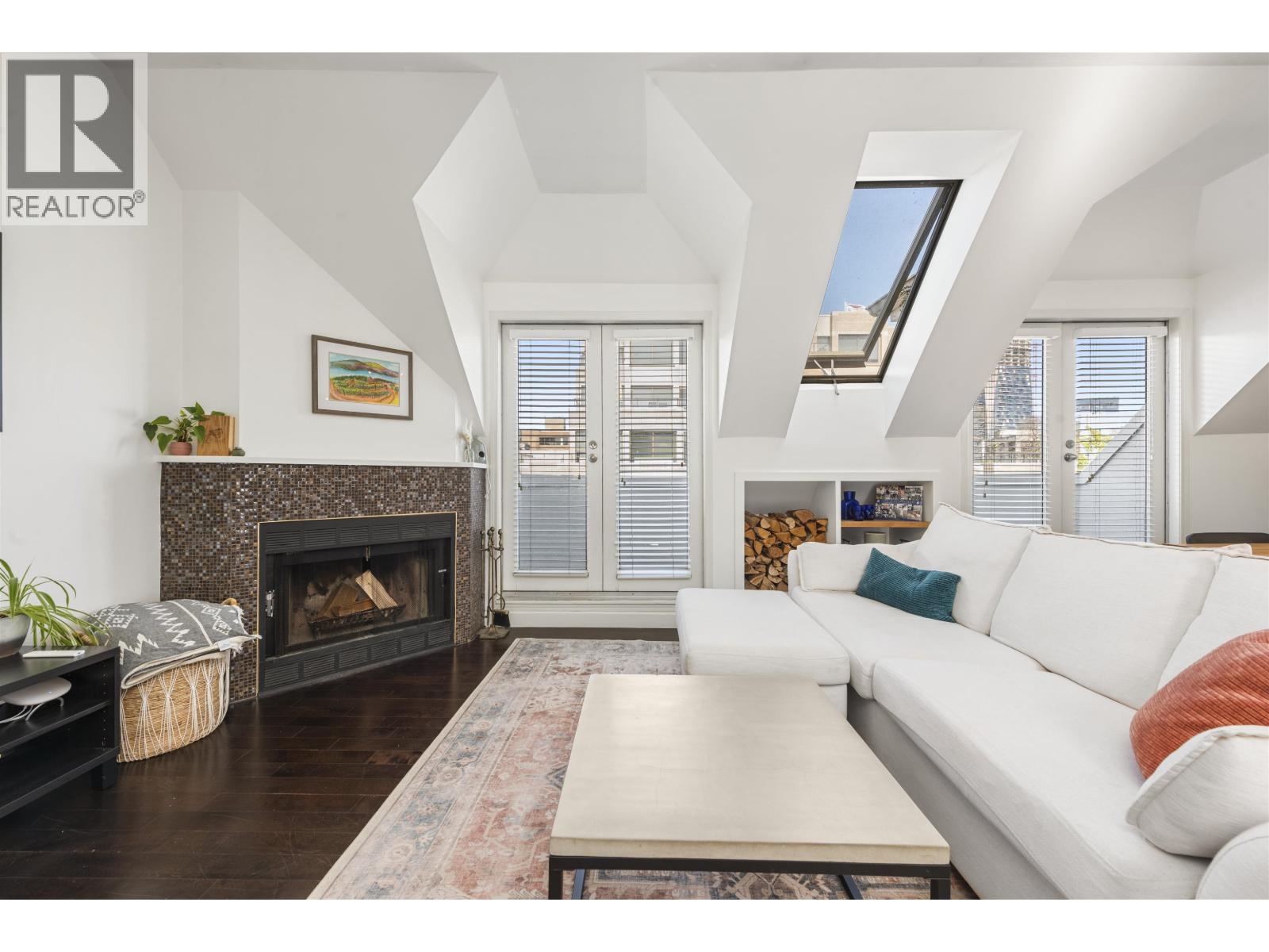 1858 W 1st Ave, Vancouver, BC V6J 1G5