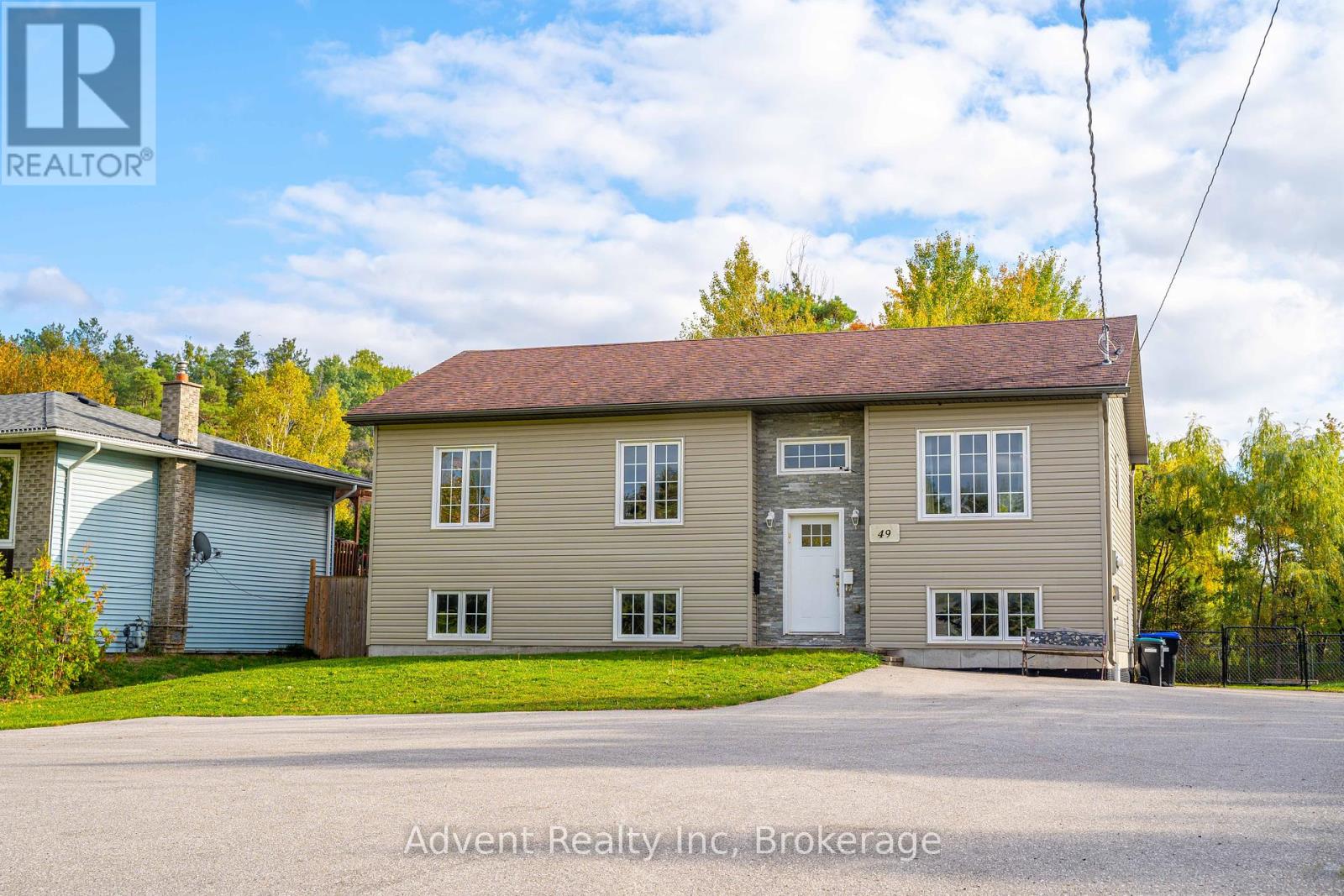 49 Brentwood Rd, Essa Angus, ON L0M 1B2