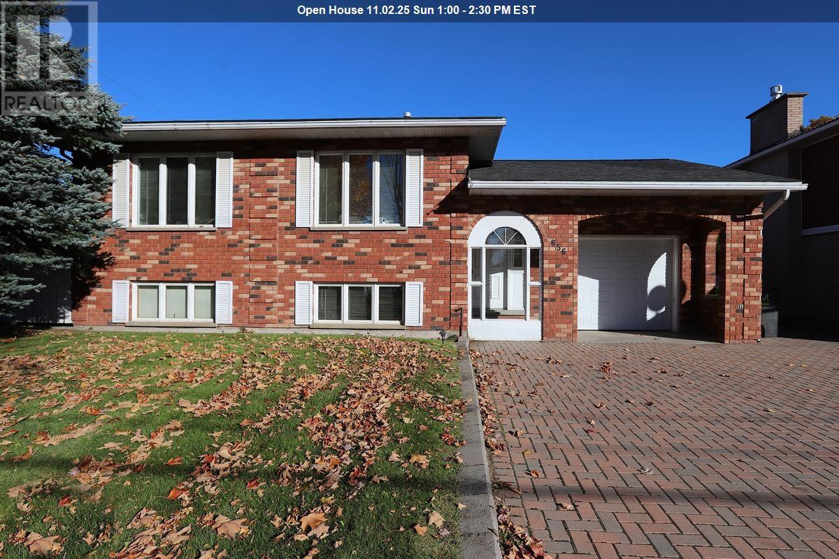 856 Pine St, Sault Ste. Marie, ON P6B 3G3