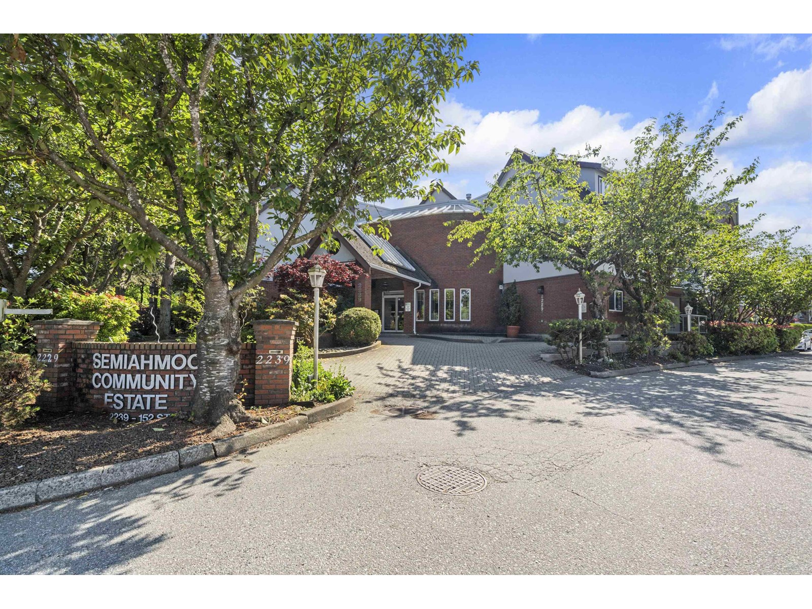 2229 152 Street Unit 204, Surrey, BC V4A 4P1