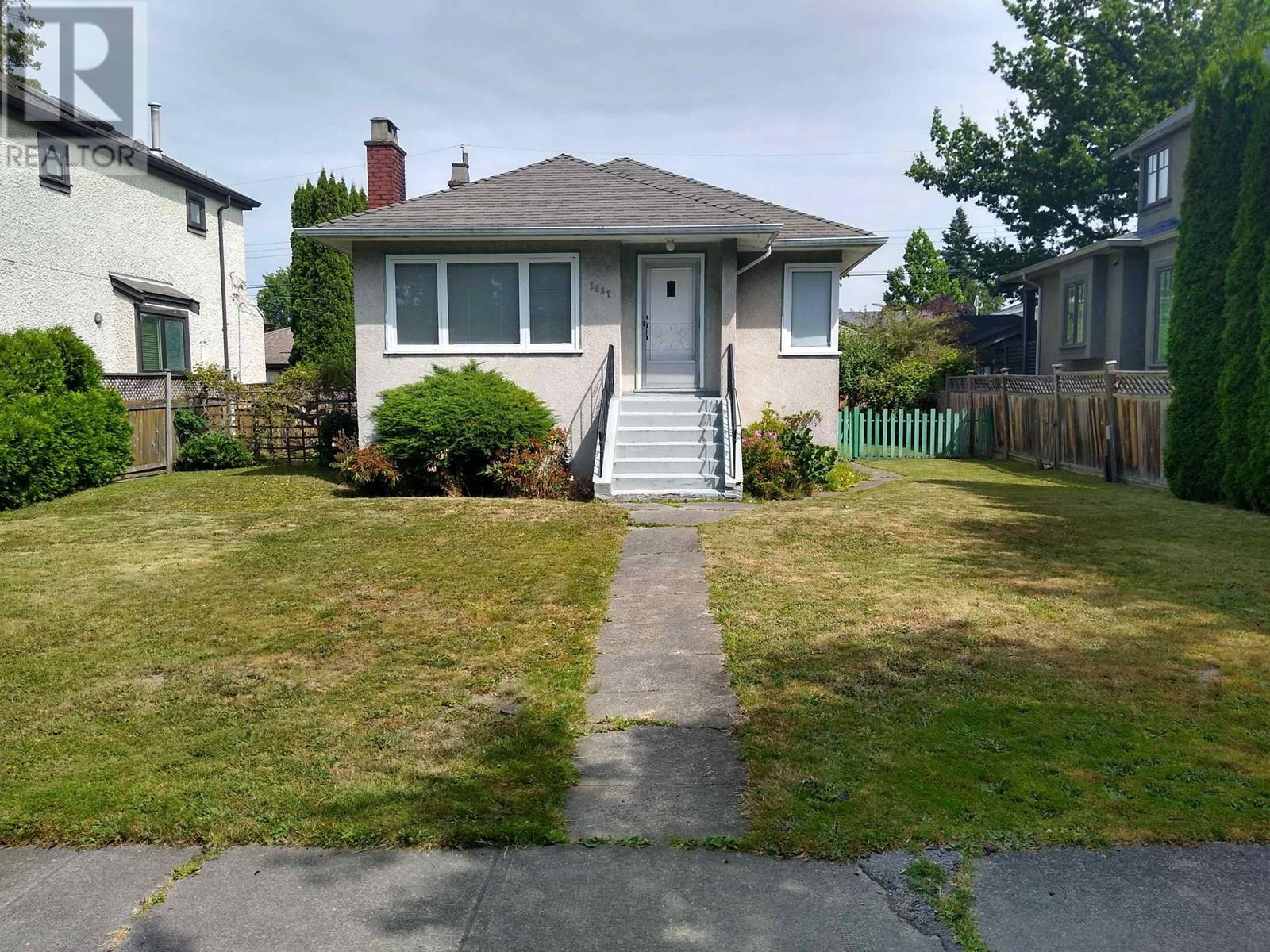 2637 W 21st Ave, Vancouver, BC V6L 1K2
