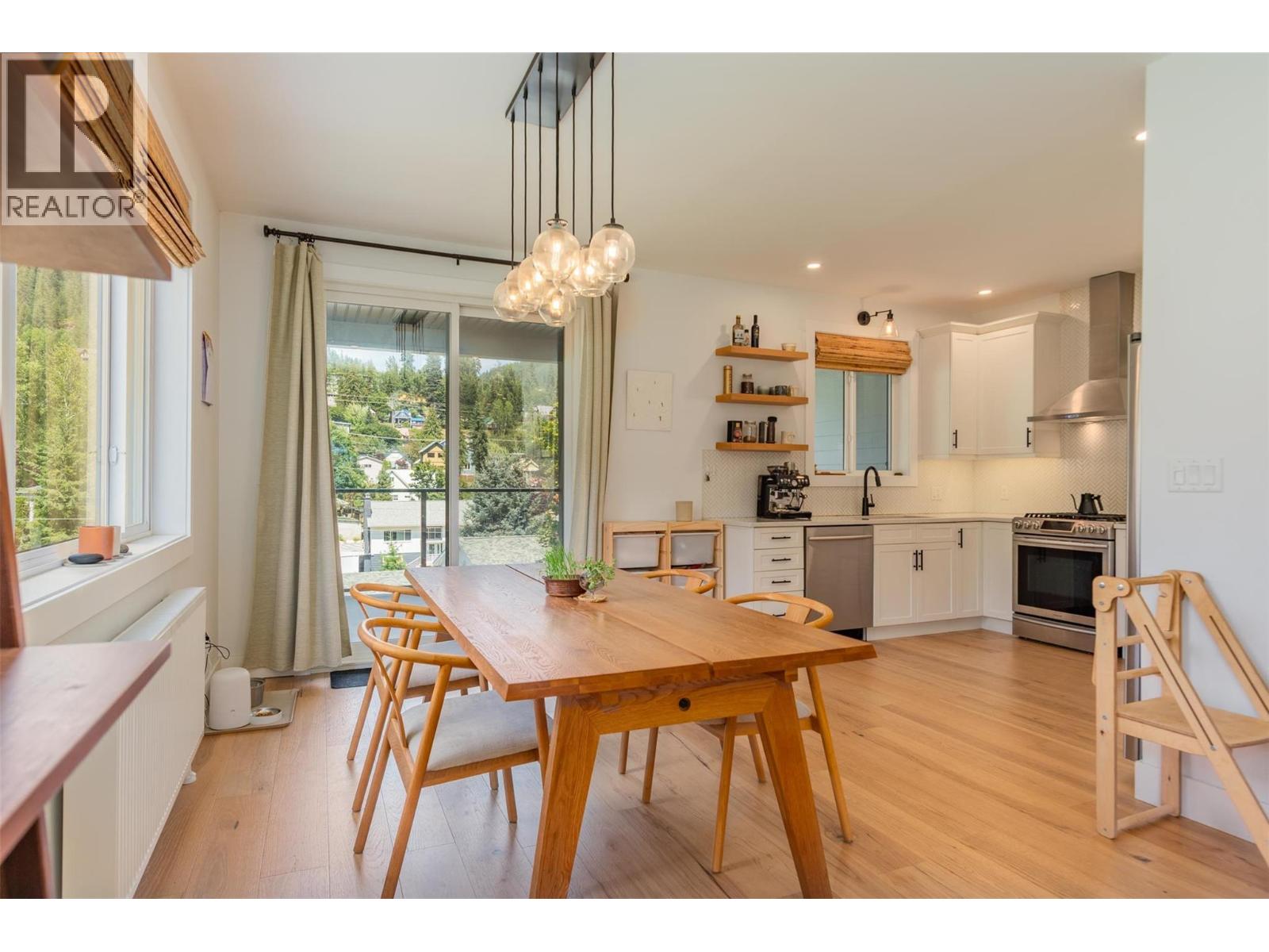 1606 Thompson Avenue Unit A, Rossland, BC V0G 1Y0