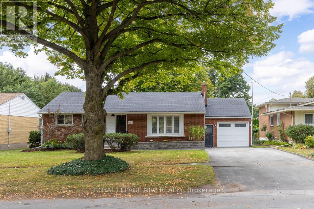 6486 Mcmicking St, Niagara Falls, ON L2J 1X1