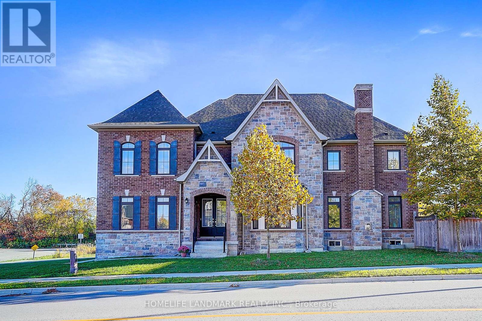 174 Sharon Creek Dr, East Gwillimbury, ON L9N 0L6