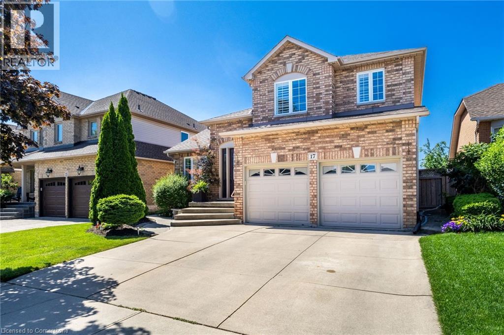 17 Hillgarden Dr, Hamilton, ON L8J 3R3
