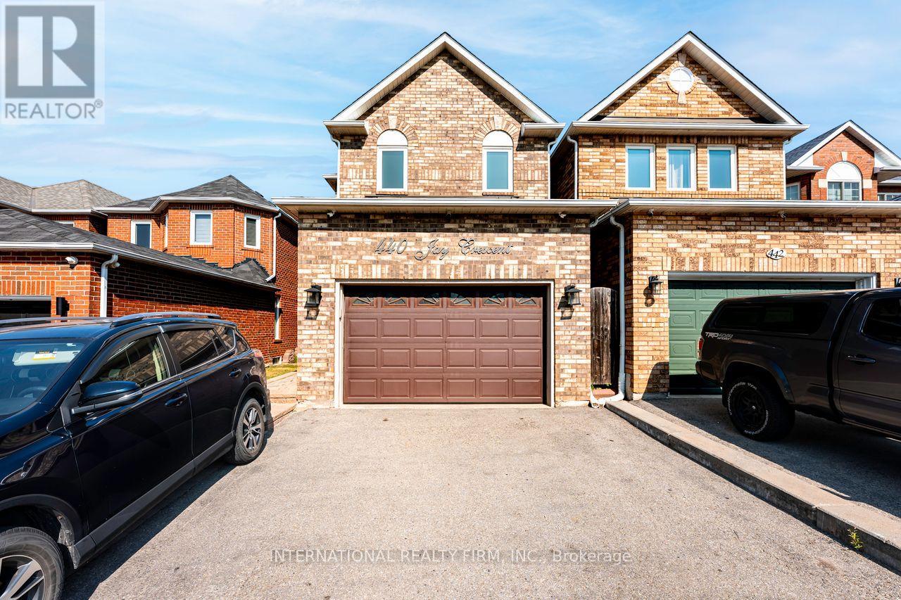 440 Jay Cres, Orangeville, ON L9W 4Z2