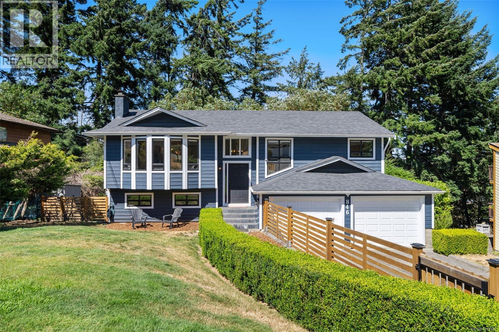846 Cecil Blogg Dr, Victoria, BC V9C 3H7