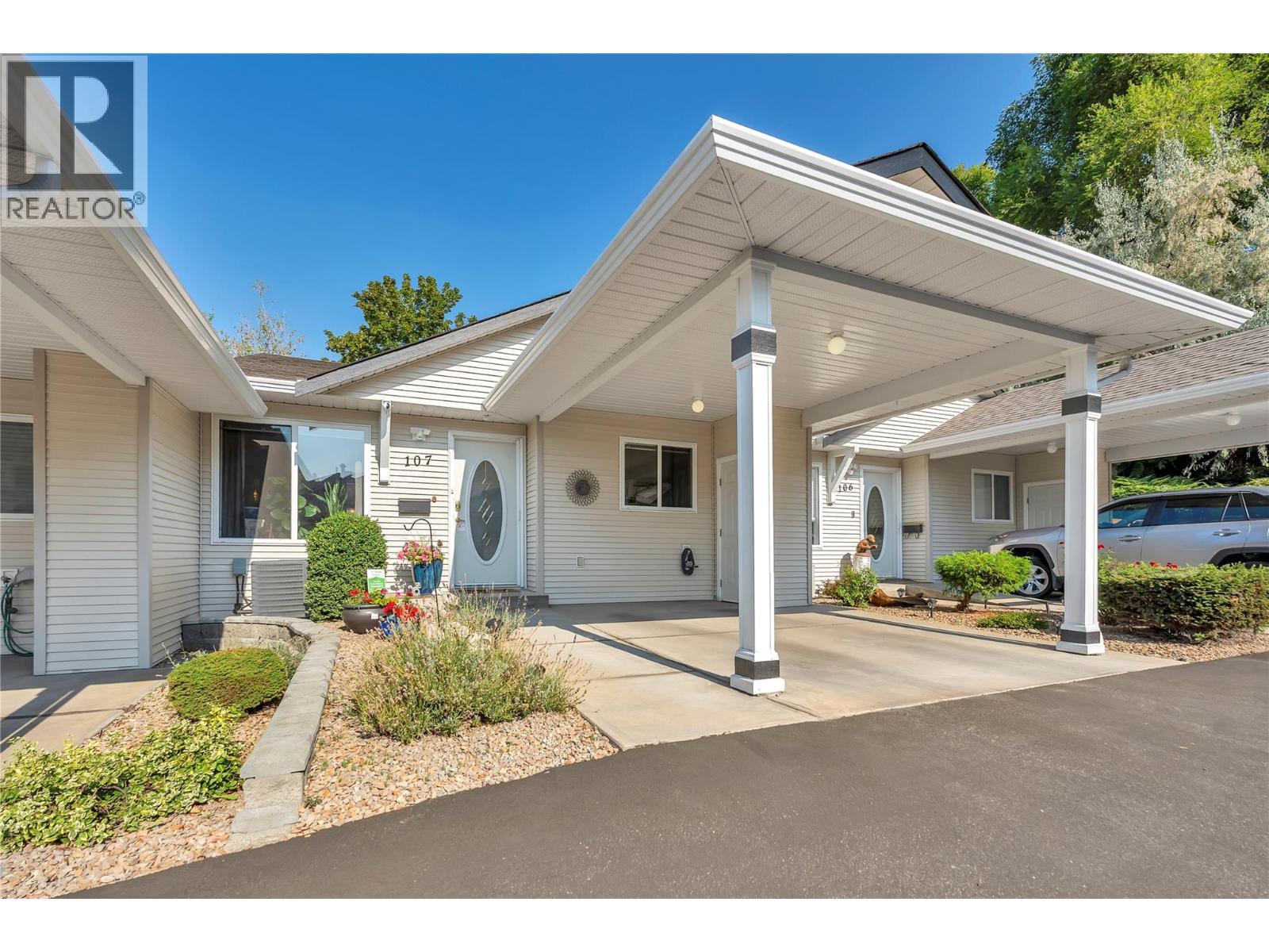 654 Pickering Street Unit 107, Penticton, BC V2A 4H2
