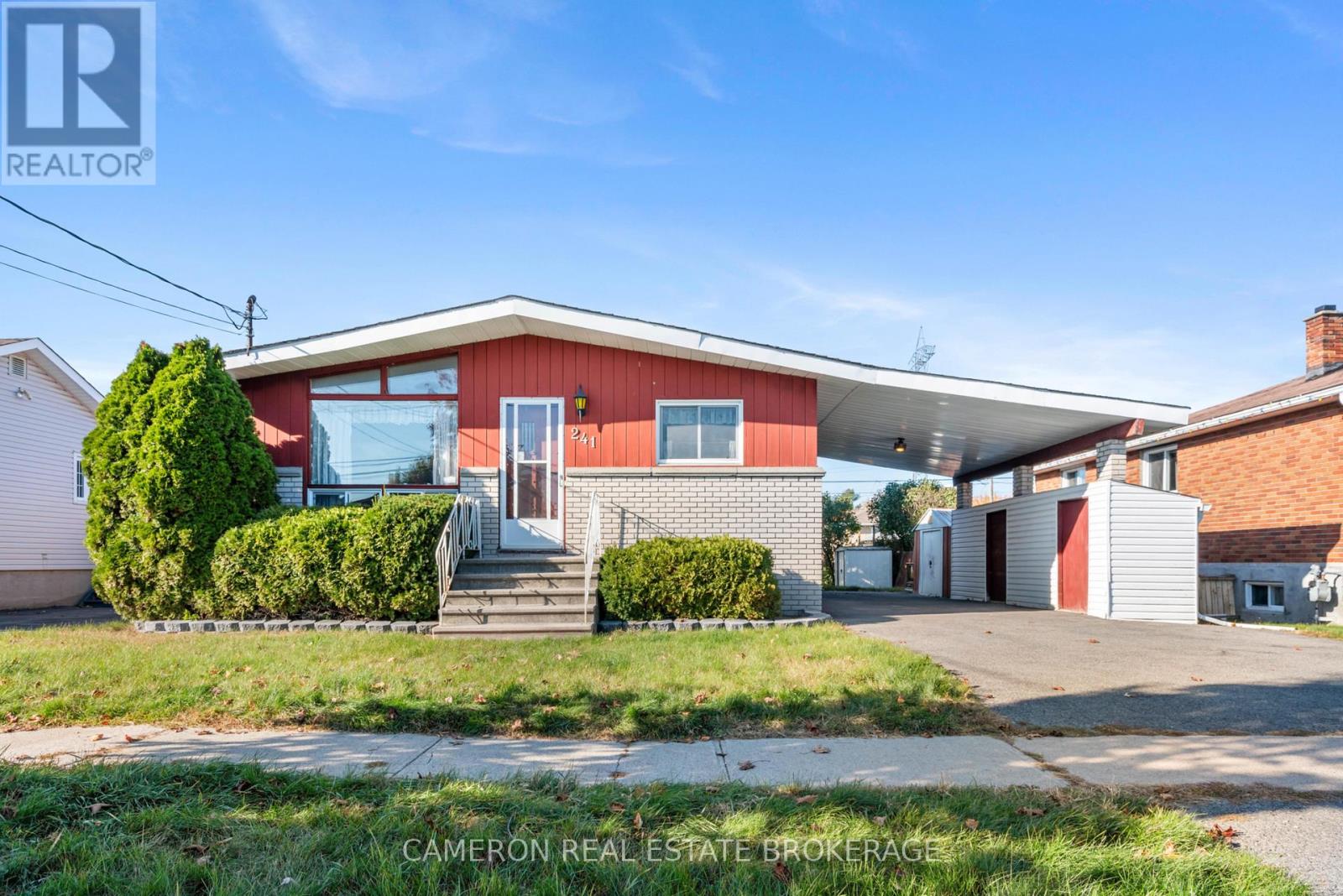 241 Sunnyside Ave, Cornwall, ON K6H 3E2