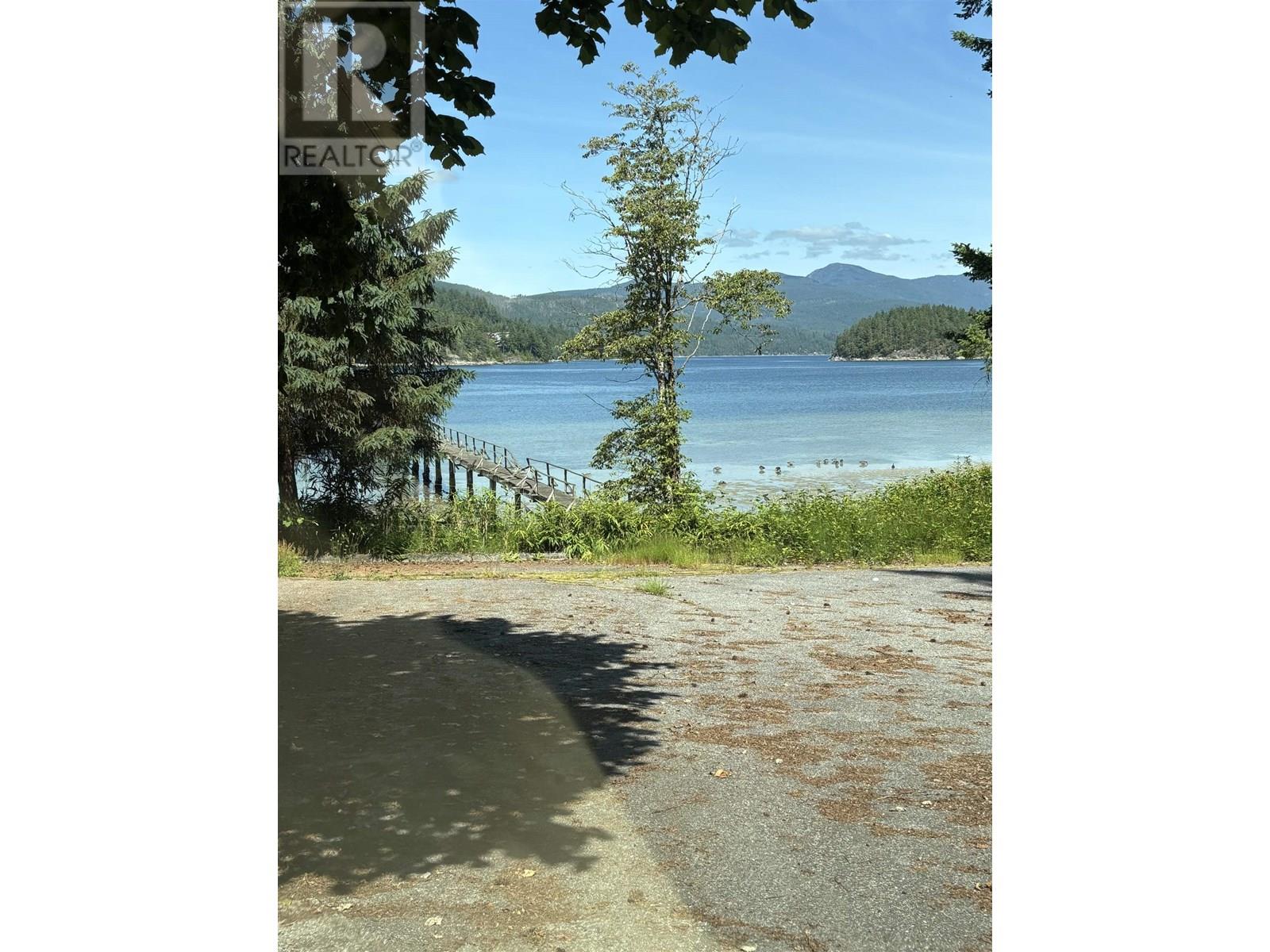 5591 Delta Rd, Sechelt, BC V7Z 0G1