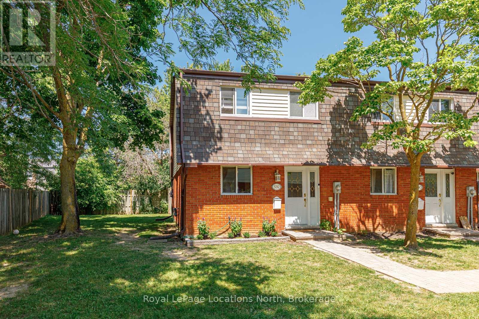 592 Tenth St, Collingwood, ON L9Y 4C1