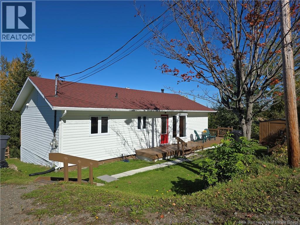 103 Lavigne, Dalhousie, NB E8C 1Z1