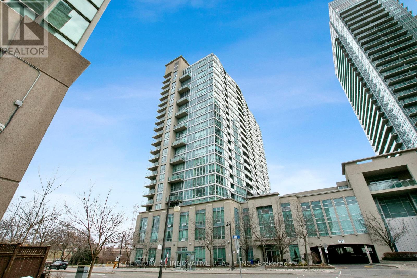 1005 185 Legion Rd N, Toronto, ON M8Y 0A1
