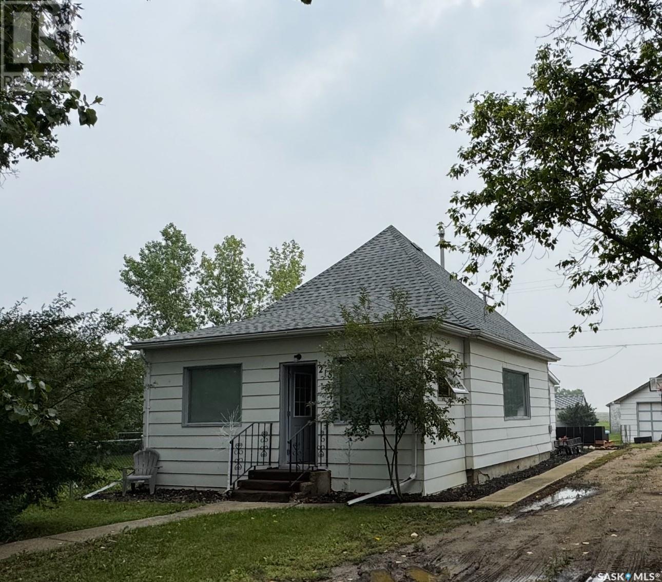 215 Kerry St, Limerick, SK S0H 2P0