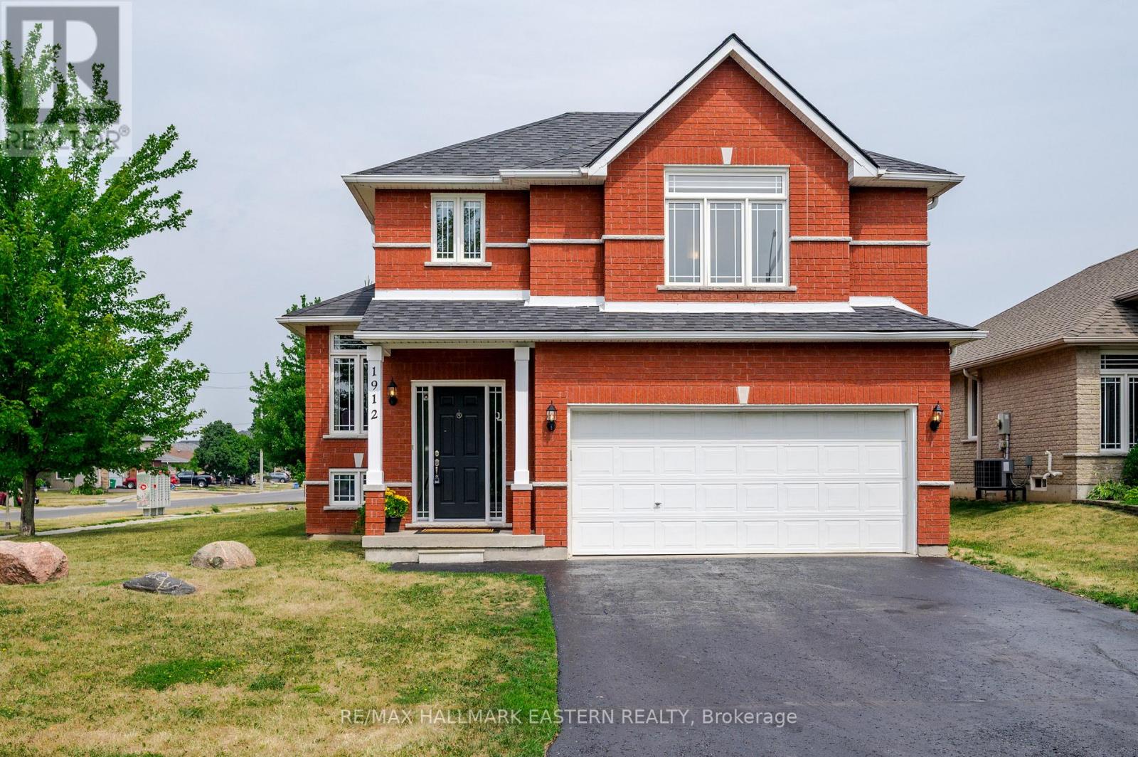 1912 Giles Ave Ward 2 Ave, Peterborough, ON K9K 2P3