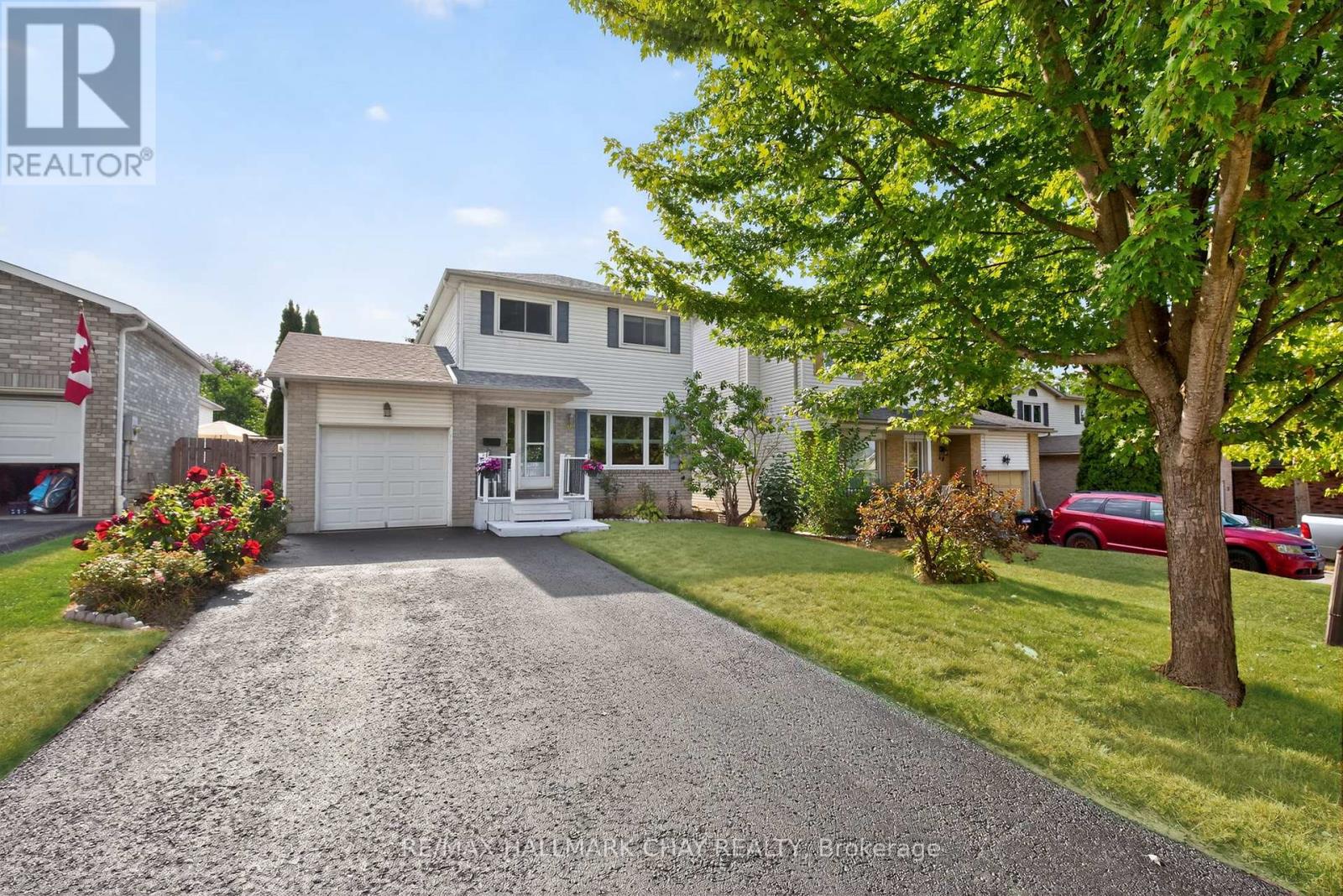 46 Moon Dr, Barrie, ON L4N 7G8
