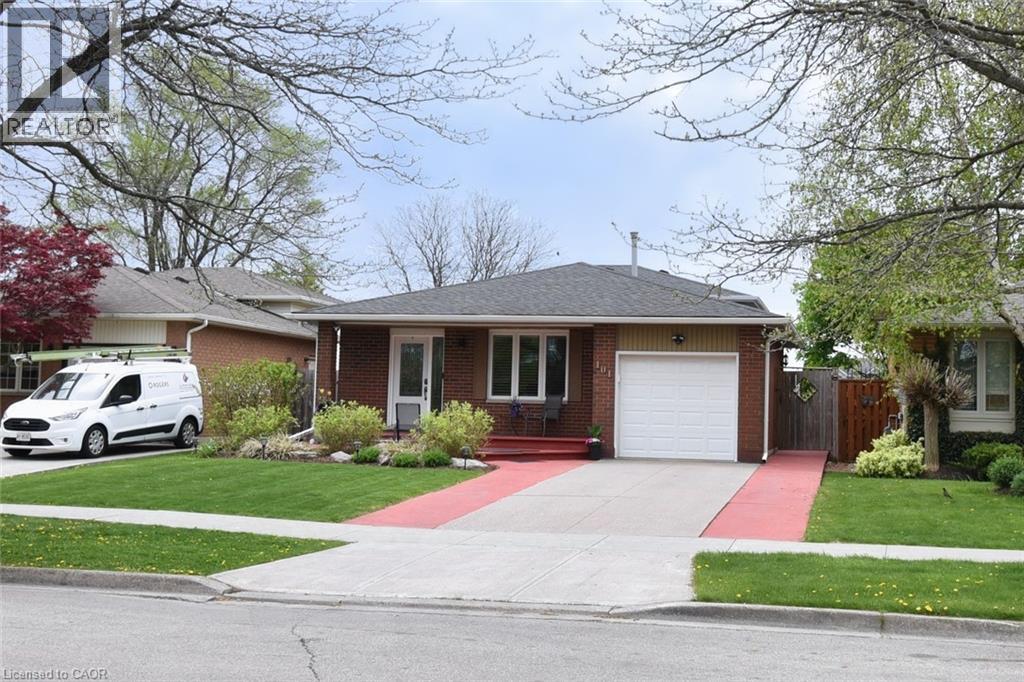 101 Highbury Dr, Hamilton, ON L8J 3P2