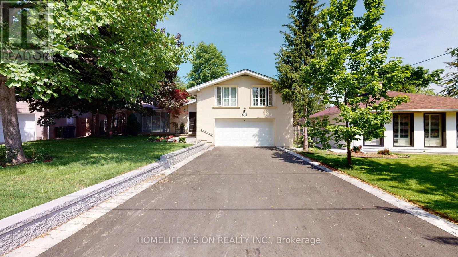 12 Flaremore Cres, Toronto, ON M2K 1V1