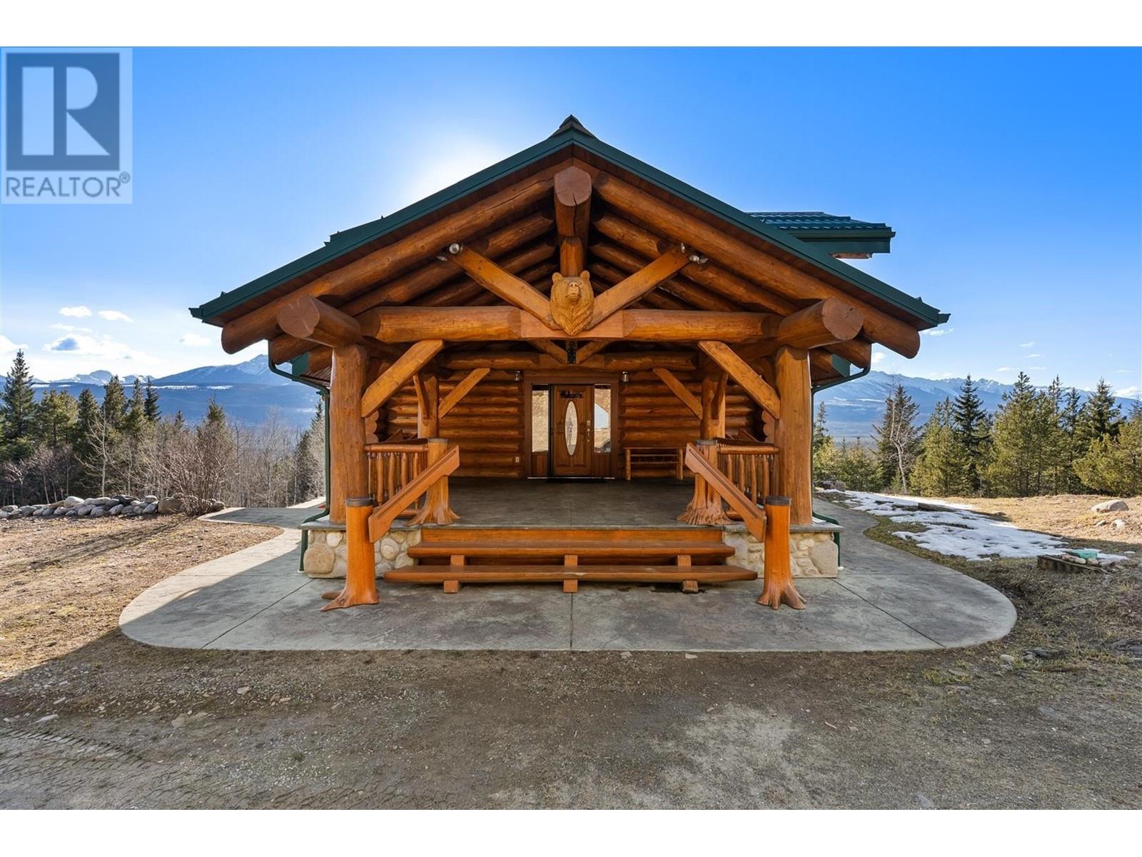2119 Hillside Dr, Valemount, BC V0E 2Z0