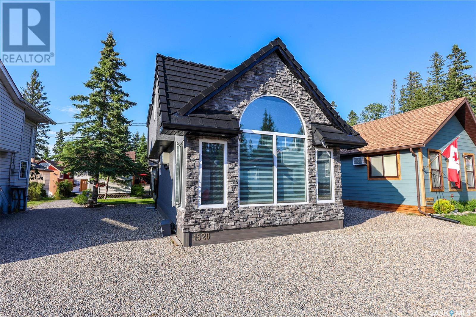 1520 Dove St, Prince Albert National Park, SK S0J 2Y0