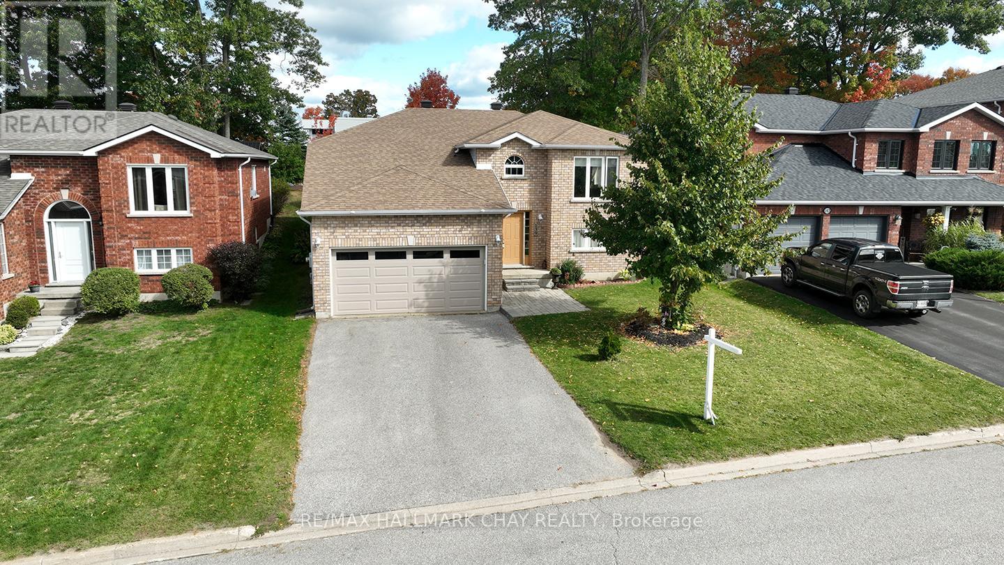 139 Wawinet St, Midland, ON L4R 5A9